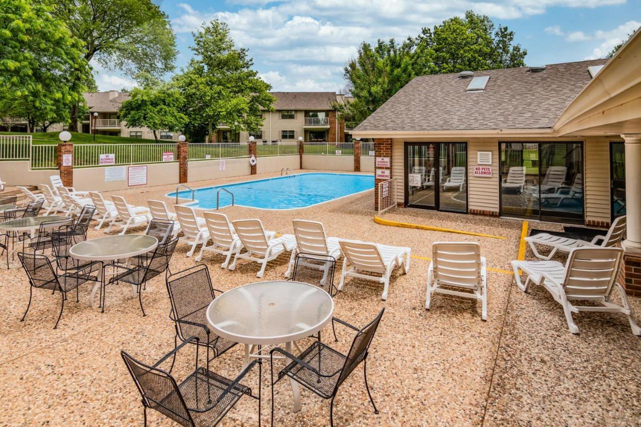 Memories At Foothills Branson Exterior photo